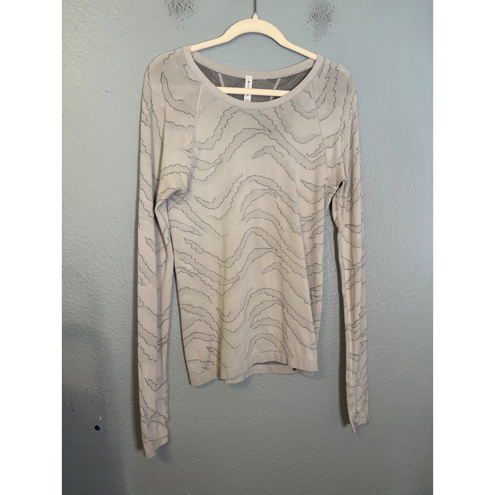 Athleta Momentum Seamless Top Long Sleeve Grey White Zebra Print Size Small - Picture 2 of 6